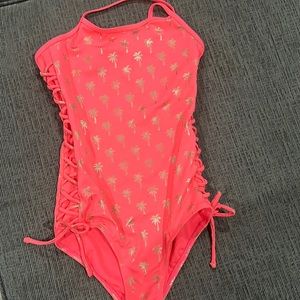 one peice swimsuit
